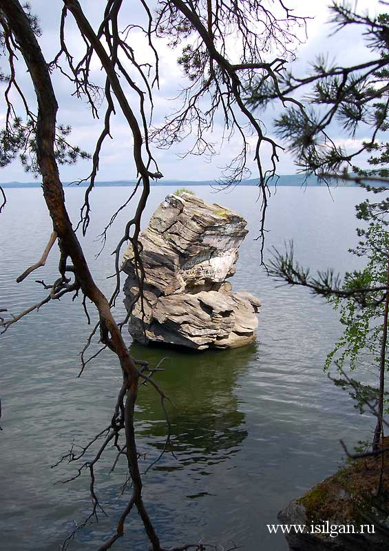 Озеро иткуль шайтан камень