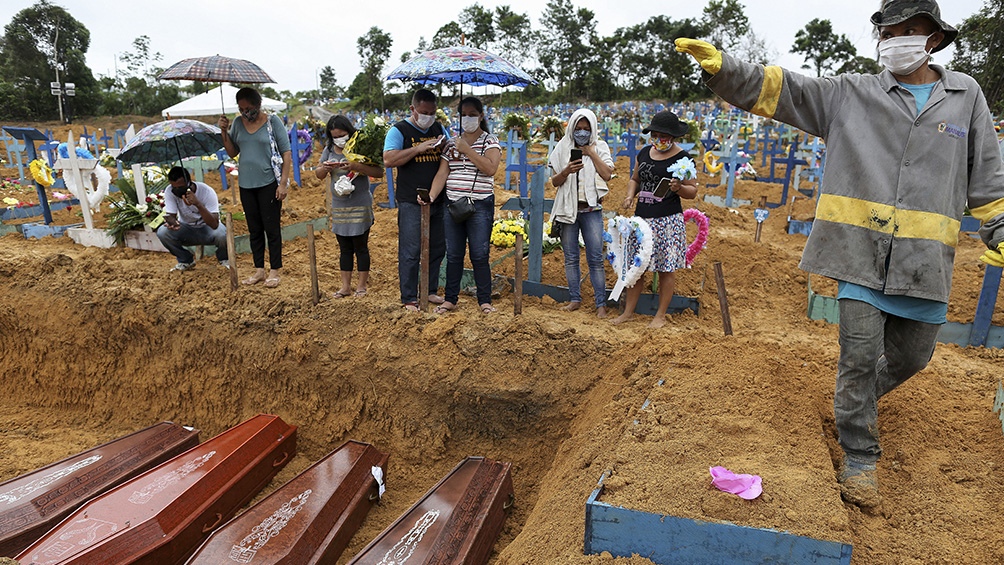 Brasil superó en casos al Reino Unido y llegó a las 16.792 muertes por coronavirus Brasil superó en casos al Reino Unido y llegó a las 16.792 muertes por coronavirus