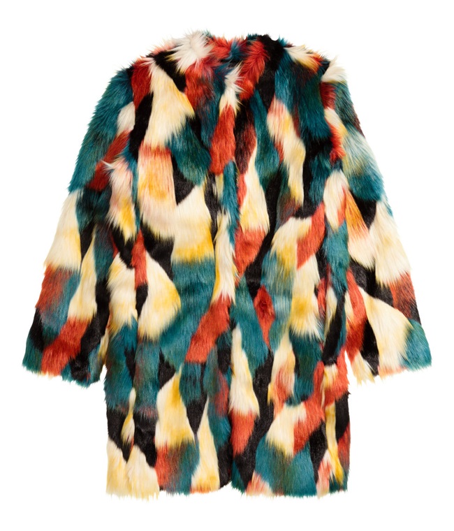 H&M 2015, Colorful Faux Fur Coat, €99.00 跨年派對這樣穿!