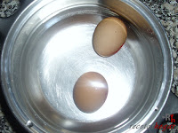 Huevos en el caldero