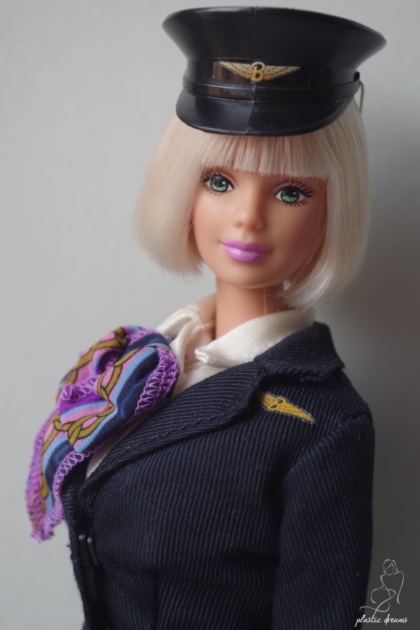 Plastic Dreams :: Barbie et miniatures: Pilot Barbie Doll