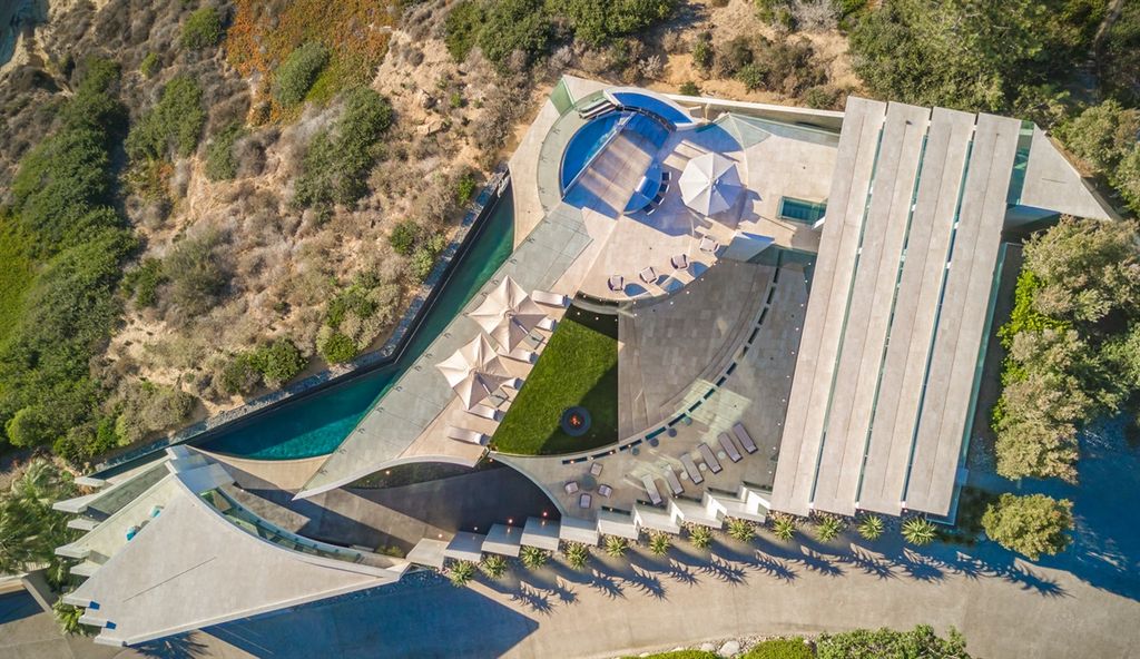 11,000 Square Foot Ultra Modern "Razor House" In La Jolla, CA THE