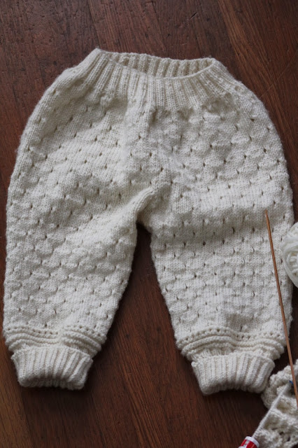 Eyelet baby pants Knitted eyelet baby pants drops design