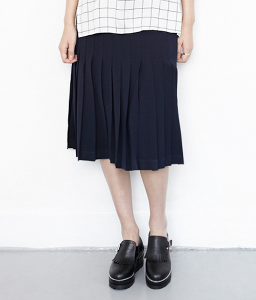 [Blackfit] Navy Blue Pleated Skirt | KSTYLICK - Latest Korean Fashion ...
