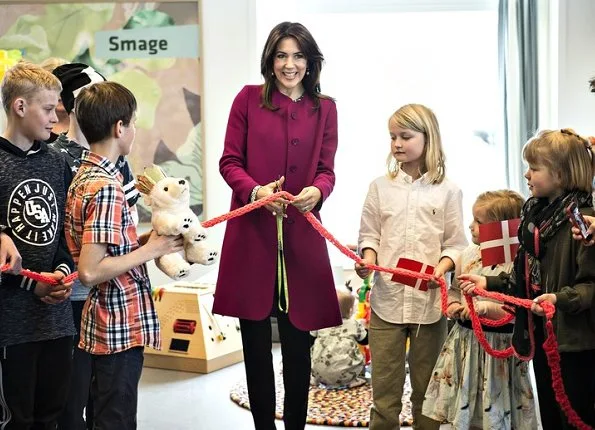 Crown Princess Mary wore Goat Fashion Wool Crepe Coat, Gianvito Rossi 100 Patent Pump for at the Aarhus University Hospital event