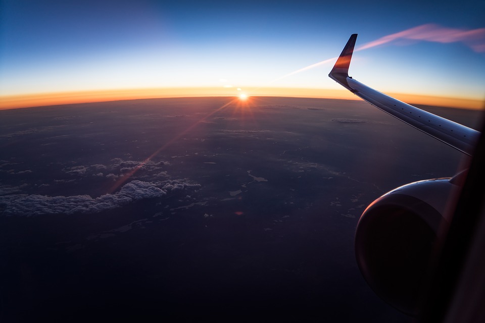 Tips Penting Buat Kamu yang Pertama Kali Traveling Pakai Pesawat Tips Penting Buat Kamu yang Pertama Kali Traveling Pakai Pesawat