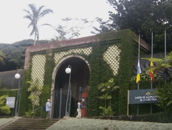 Entrada del Botánico, por su parte norte Entrada del Botánico, por su parte norte