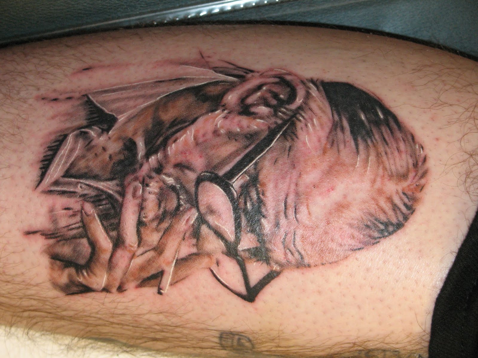 http://4.bp.blogspot.com/-TYkSxT2VZkk/TcRVhvB6bLI/AAAAAAAAAX0/PajNHb8kWfY/s1600/Awesome-Zombie-Tattoo-Design-for-Men-2011.jpg