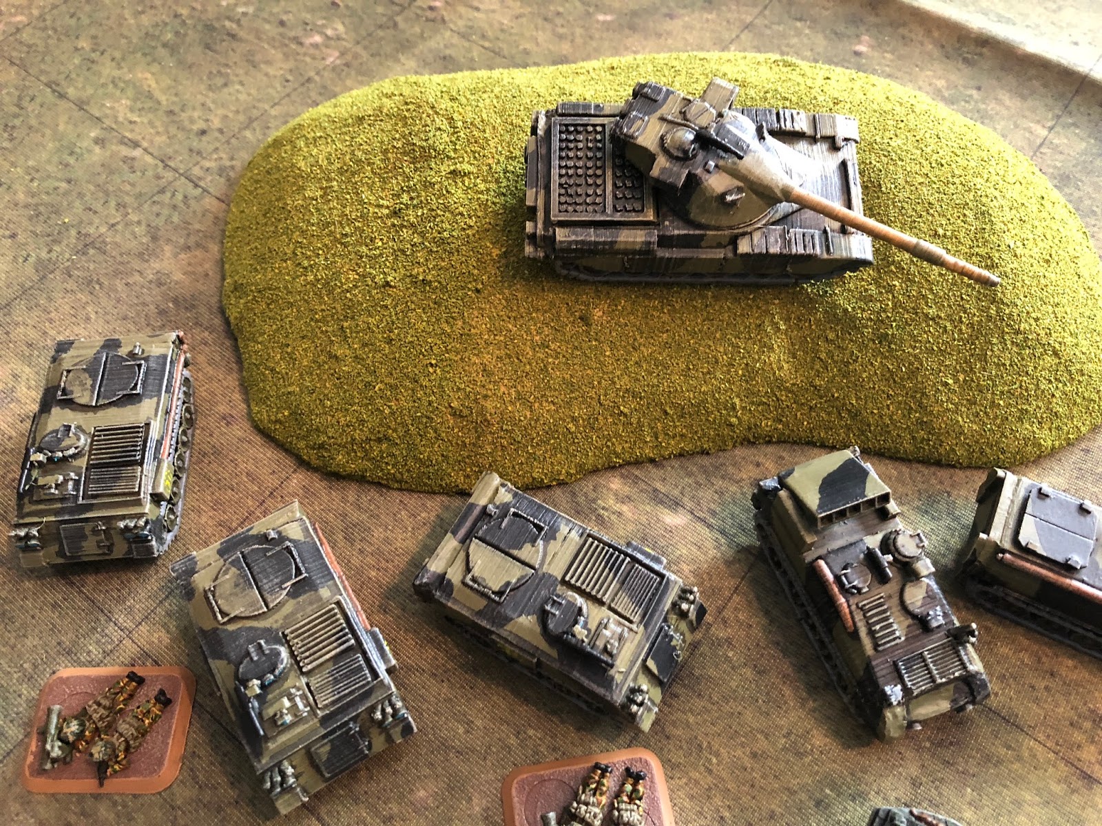 Green Tank Cannon Model Miniature 3D Toys Hobbies Kids Educational esV PDO 