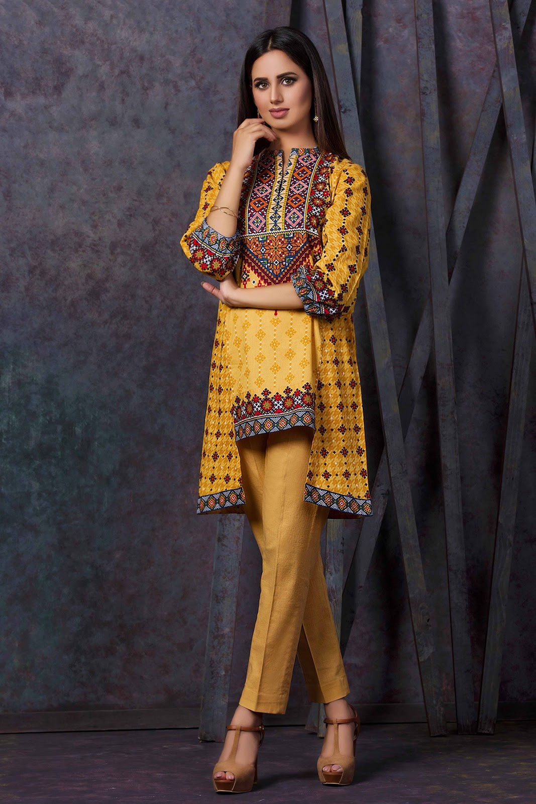 Kayseria Unstitched Winter Collection 2017 Fabric 2308 1 Pc C