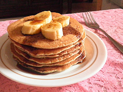 Banana Pancake  Recipe  @ http;//Treatntrick.blogspot.com