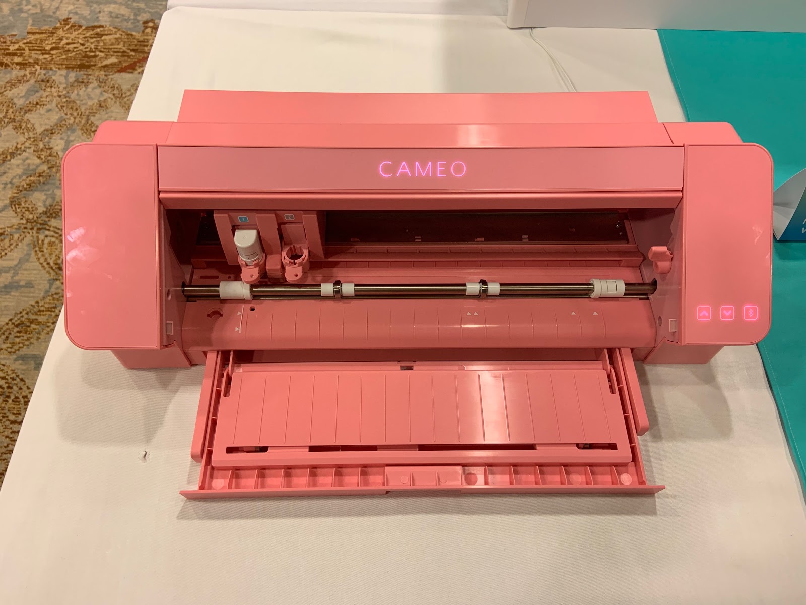 Silhouette Cameo 4 vs Cameo 3- What's the Difference? • The Pinning Mama