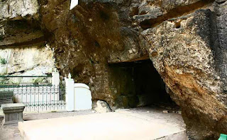 Goa Slarong Yogyakarta Goa Slarong Yogyakarta