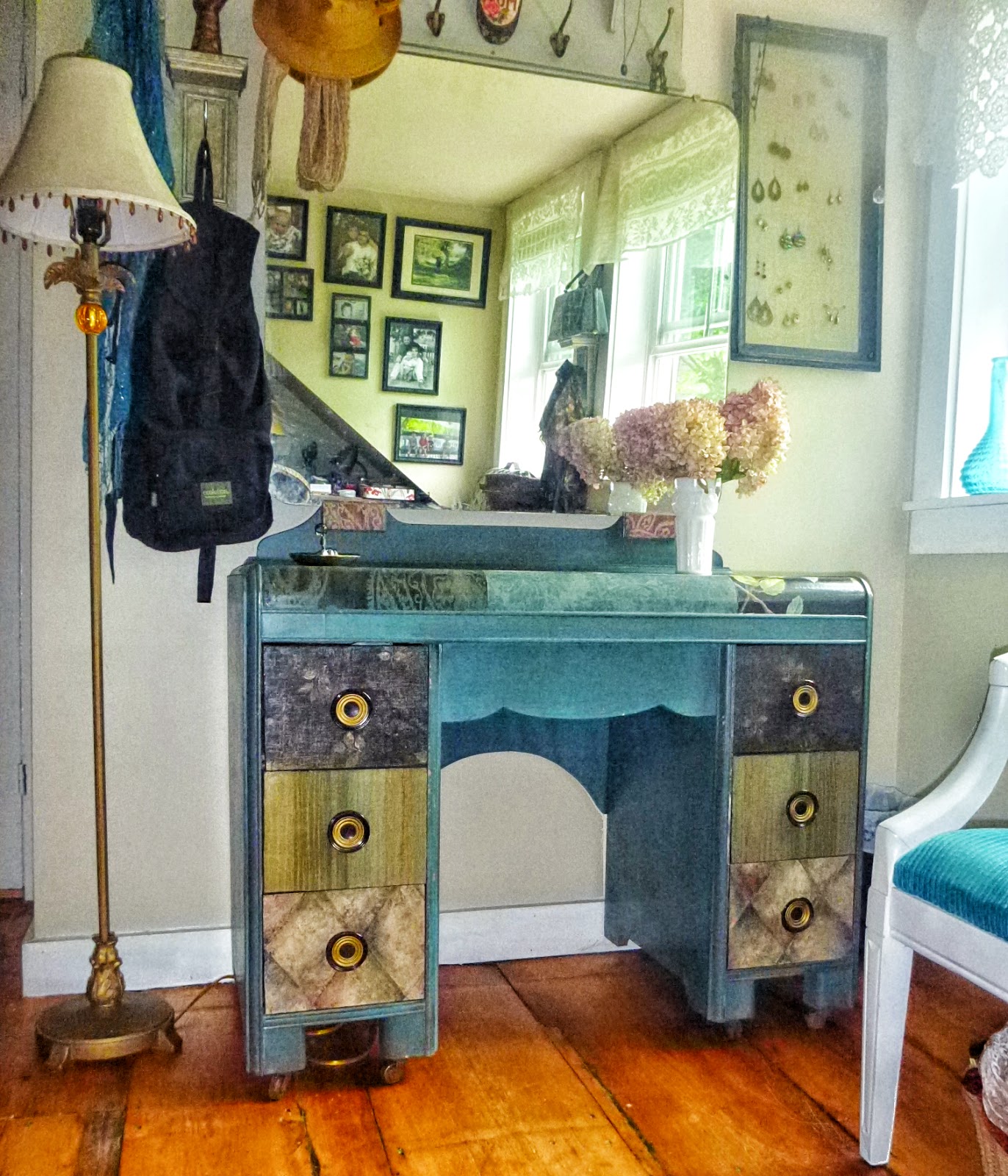 Vintage Vanity Makeover with a Groovy Twist