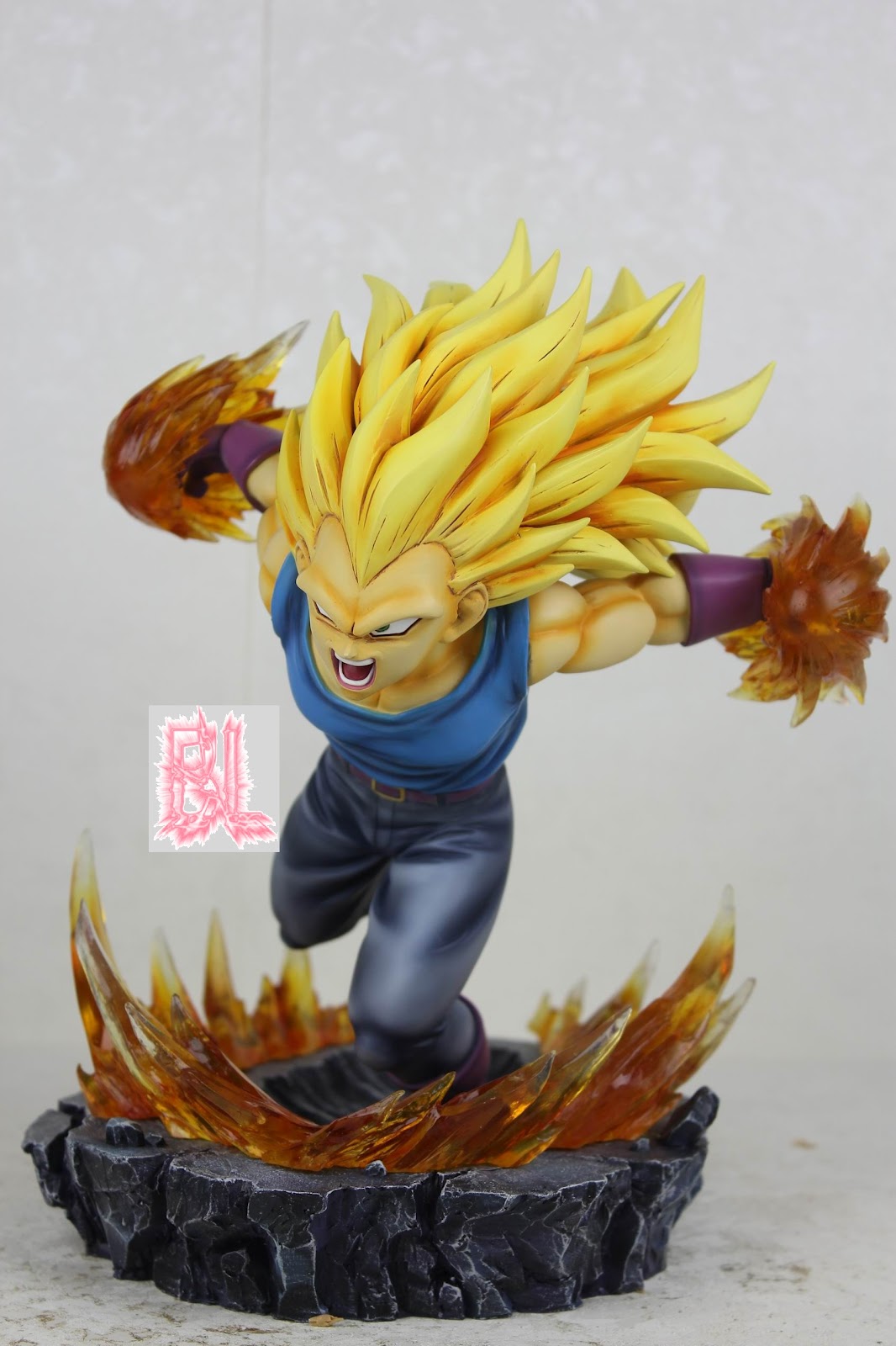 ssj3 statue