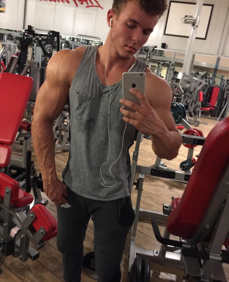 the beauty of male muscle: Joe