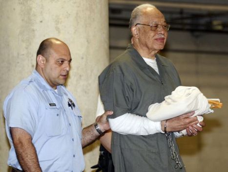 gosnell kermit baby killer life gets prison death philadelphia yong kim ap daily