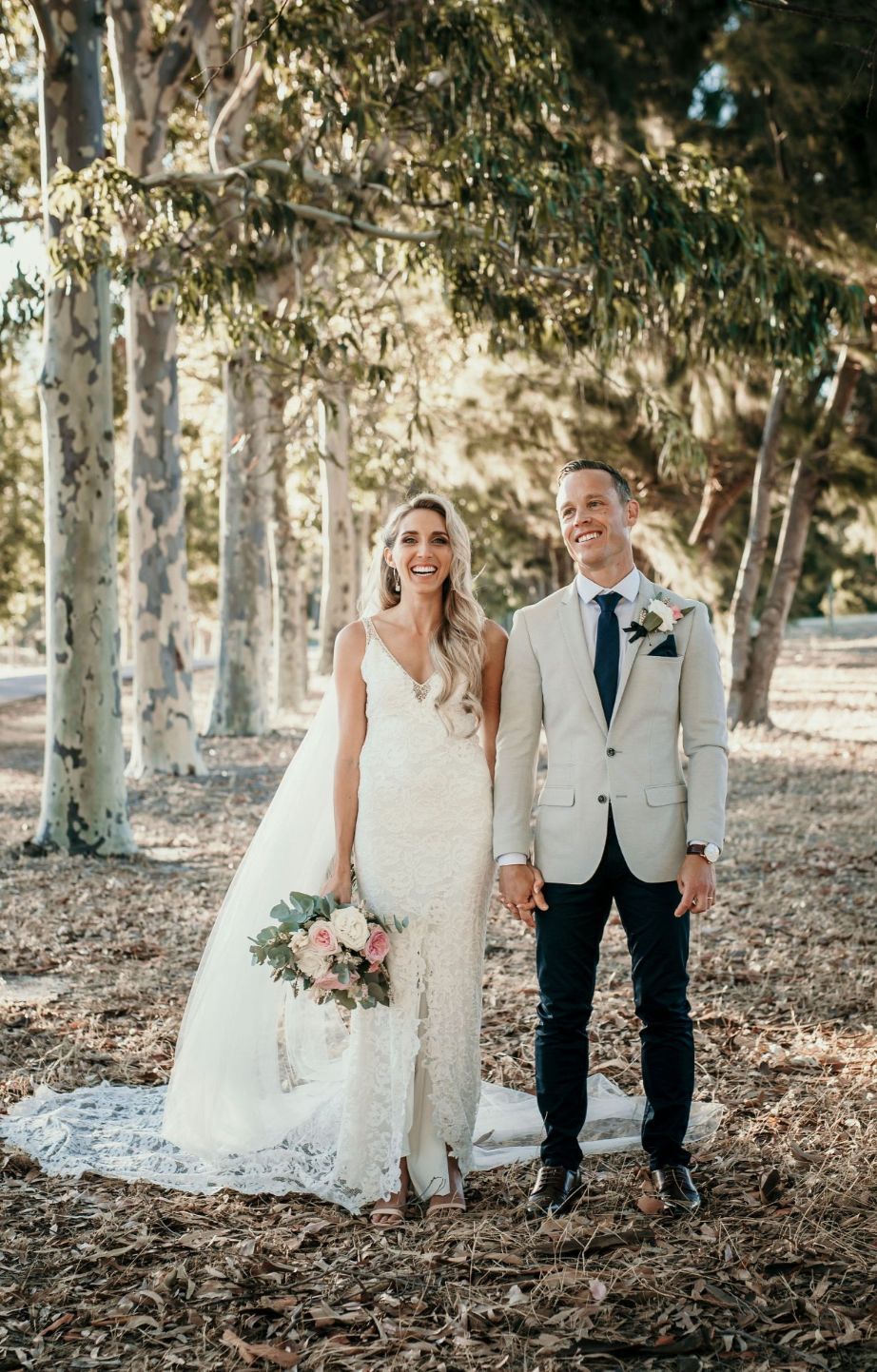 ayzia jade photography modern rustic winery wedding venue couple portraits grace loves lace floral design weddings stationery