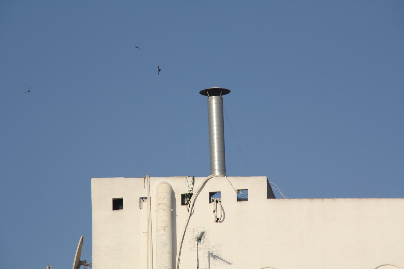 Calle Ancha: Tres chimeneas