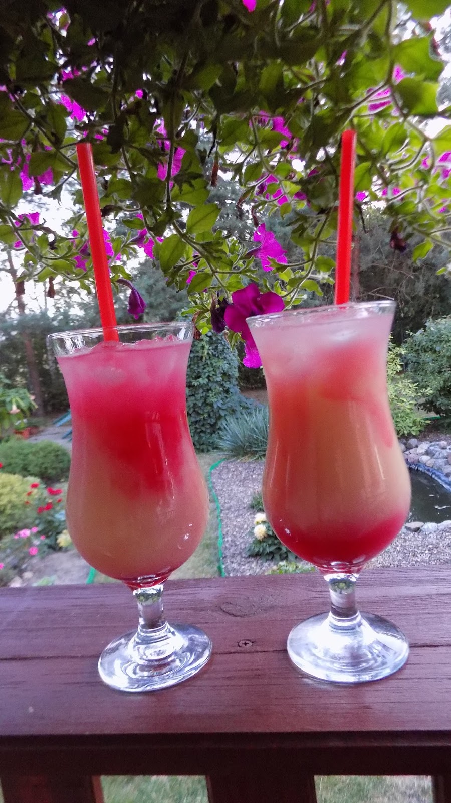 Różowy drink z malibu