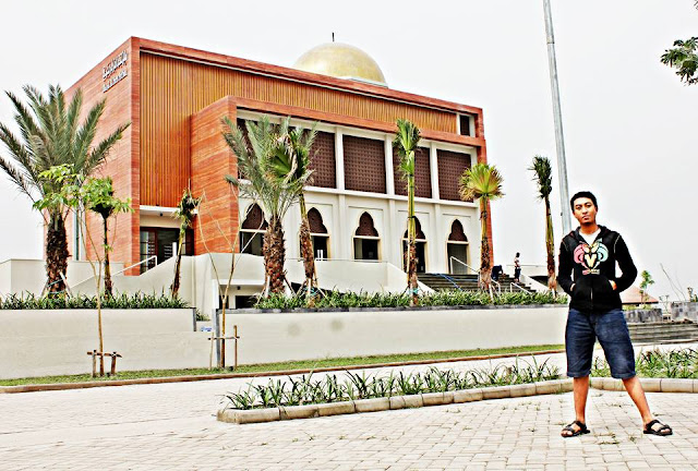 Masjid Al Birru Pertiwi - Dander, Bojonegoro_Photo by Mochamad Faisal Zuhra Masjid Al Birru Pertiwi - Dander, Bojonegoro_Photo by Mochamad Faisal Zuhra