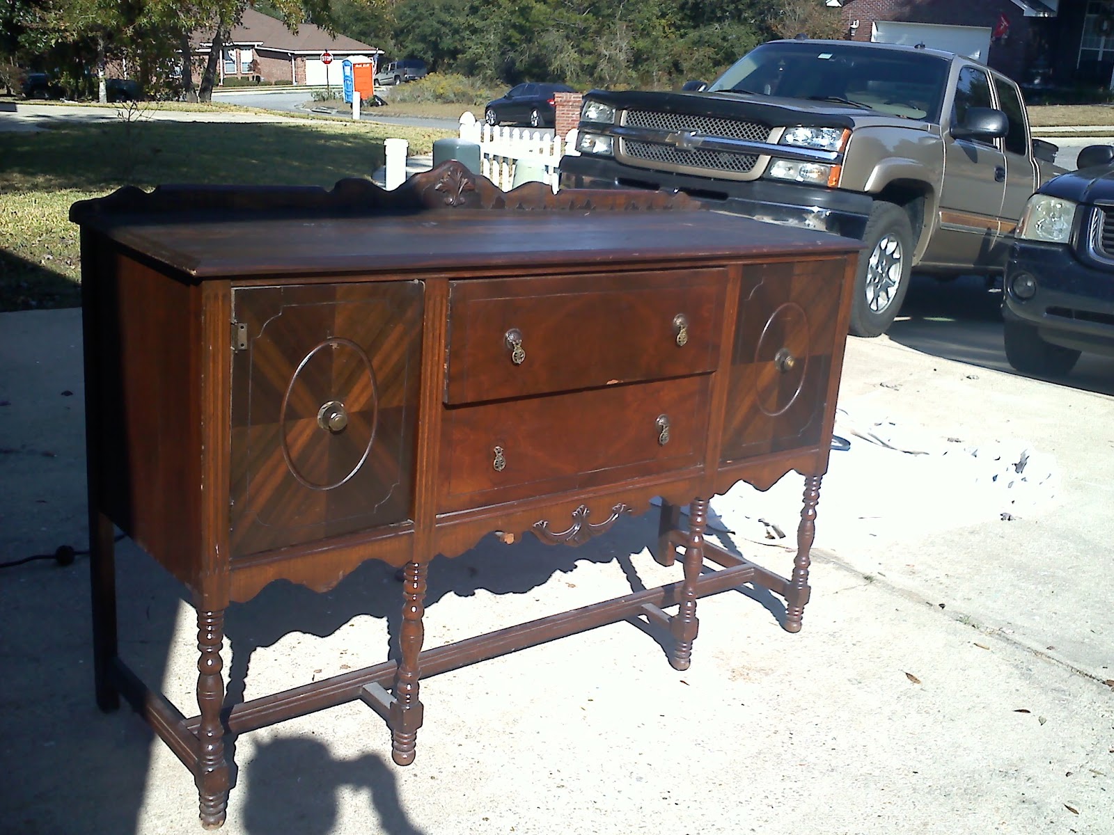 The JUNKtion Old Buffet "Old"