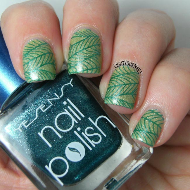 Green leaves nail stamping feat. Liquid Sky Lacquer Blue Hawaiian and Bornprettystore's Floral BPX-L018 stamping plate