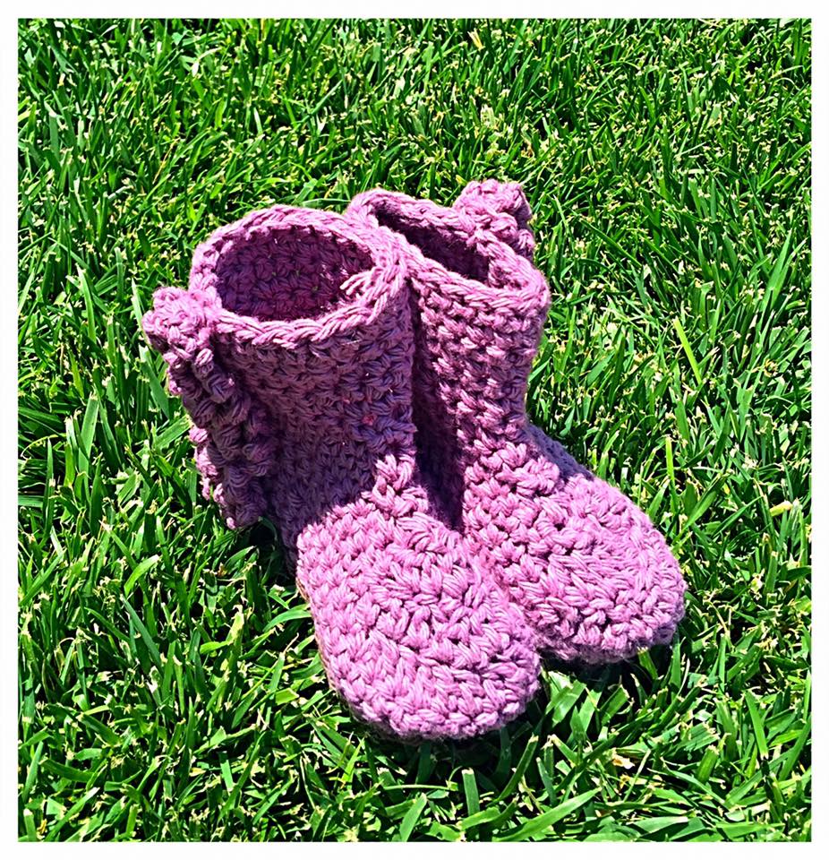 Over the Moon Crochet: Side Ruffle Boots