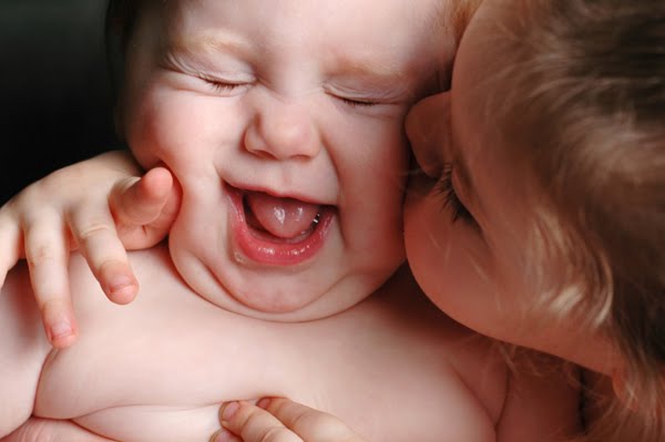 http://4.bp.blogspot.com/-TcHsYwQh4BU/Ts73BiNdRwI/AAAAAAAAAfA/dlY1uEVn_Yk/s1600/bayi%2Bdan%2Bbalita.jpg