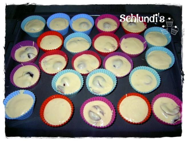 Buttermilch-Vanille-Muffins mit Kirschen – Schlundis
