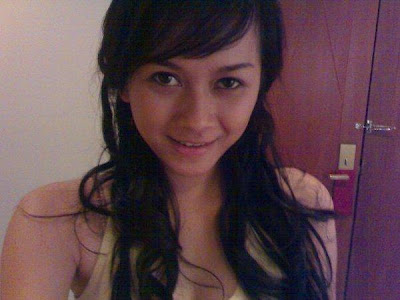 Indonesian Entertainment : Aura Kasih