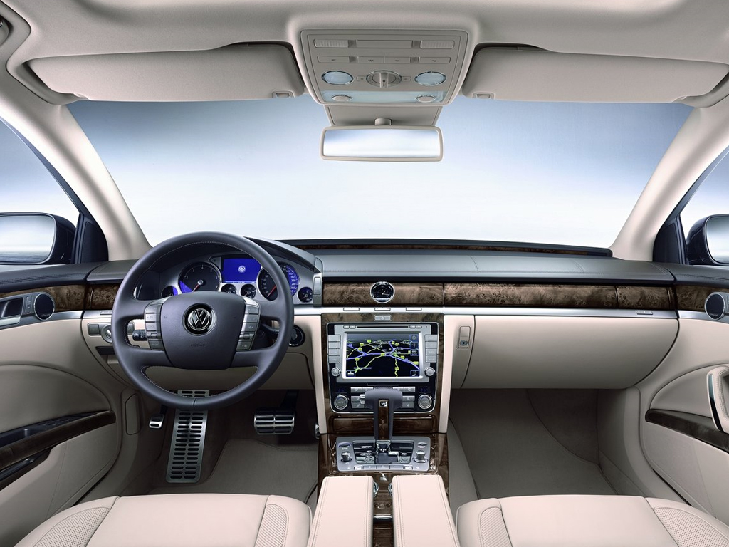 Volkswagen-Phaeton-6.jpg