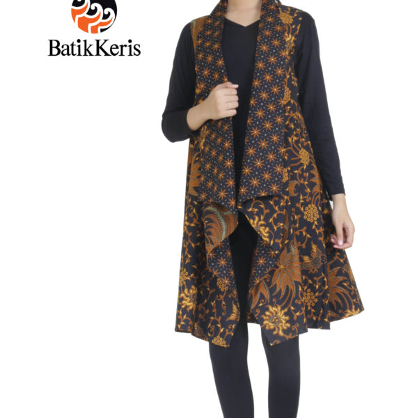 #BusanaMuslim | 10+ Contoh Model Outer Batik Tanpa Lengan Trendy