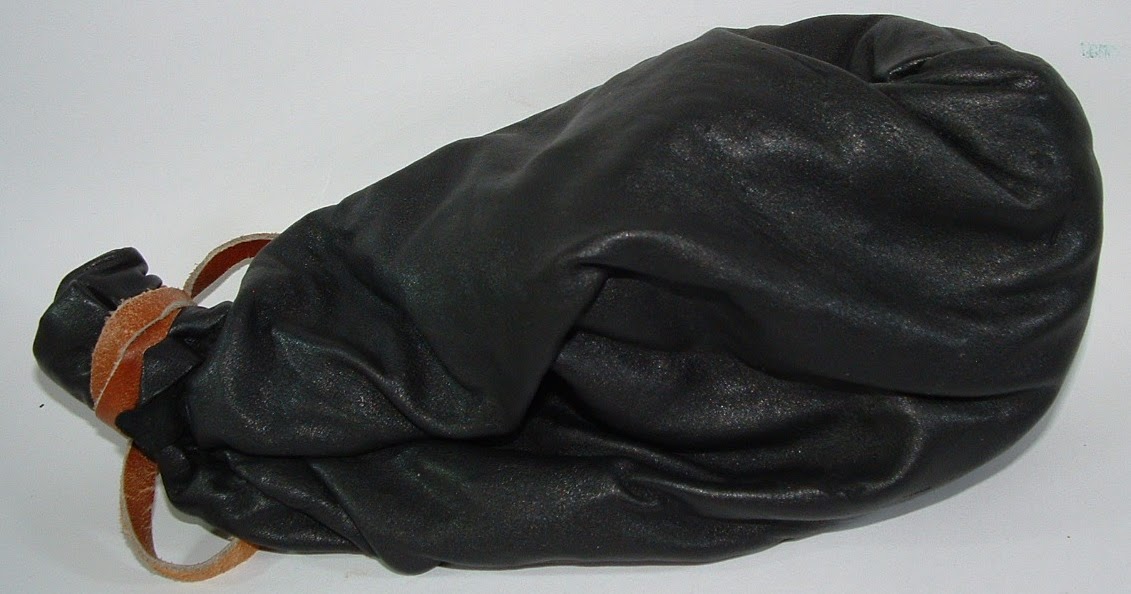 A Woodsrunner's Diary The Gunpowder Bag.