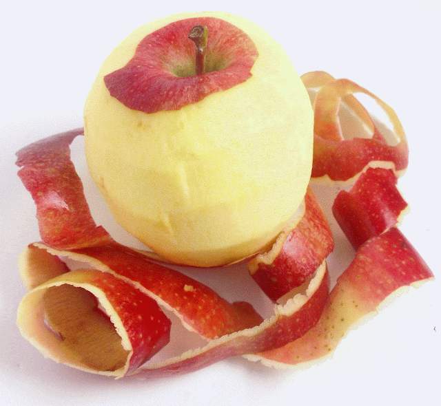 Pealed Gala Apple Pealed Gala Apple