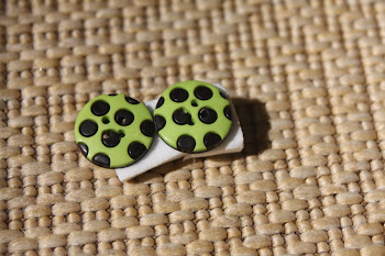 Retro black and lime green large buttons
