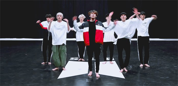 %25EB%25B8%2594%25EB%259E%2599%25EC%258A