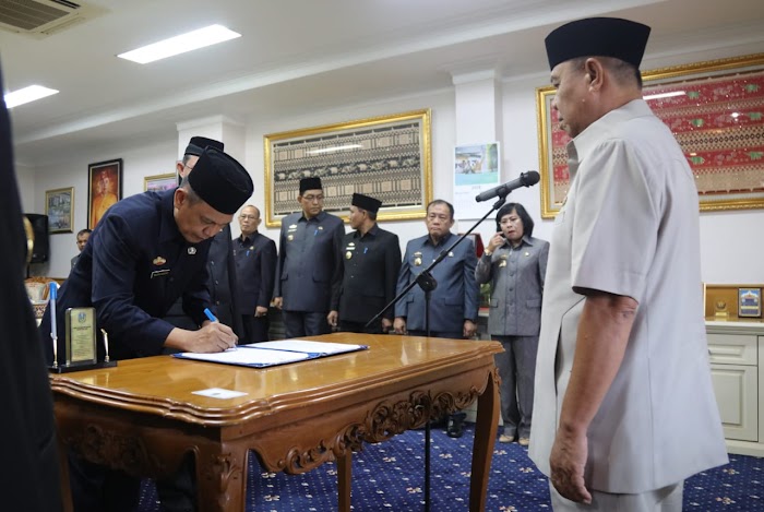 Wagub Bachtiar Lantik 2 Pejabat Pimpinan Tinggi Pratama: Taufik Hidayat dan Fachrizal Darminto