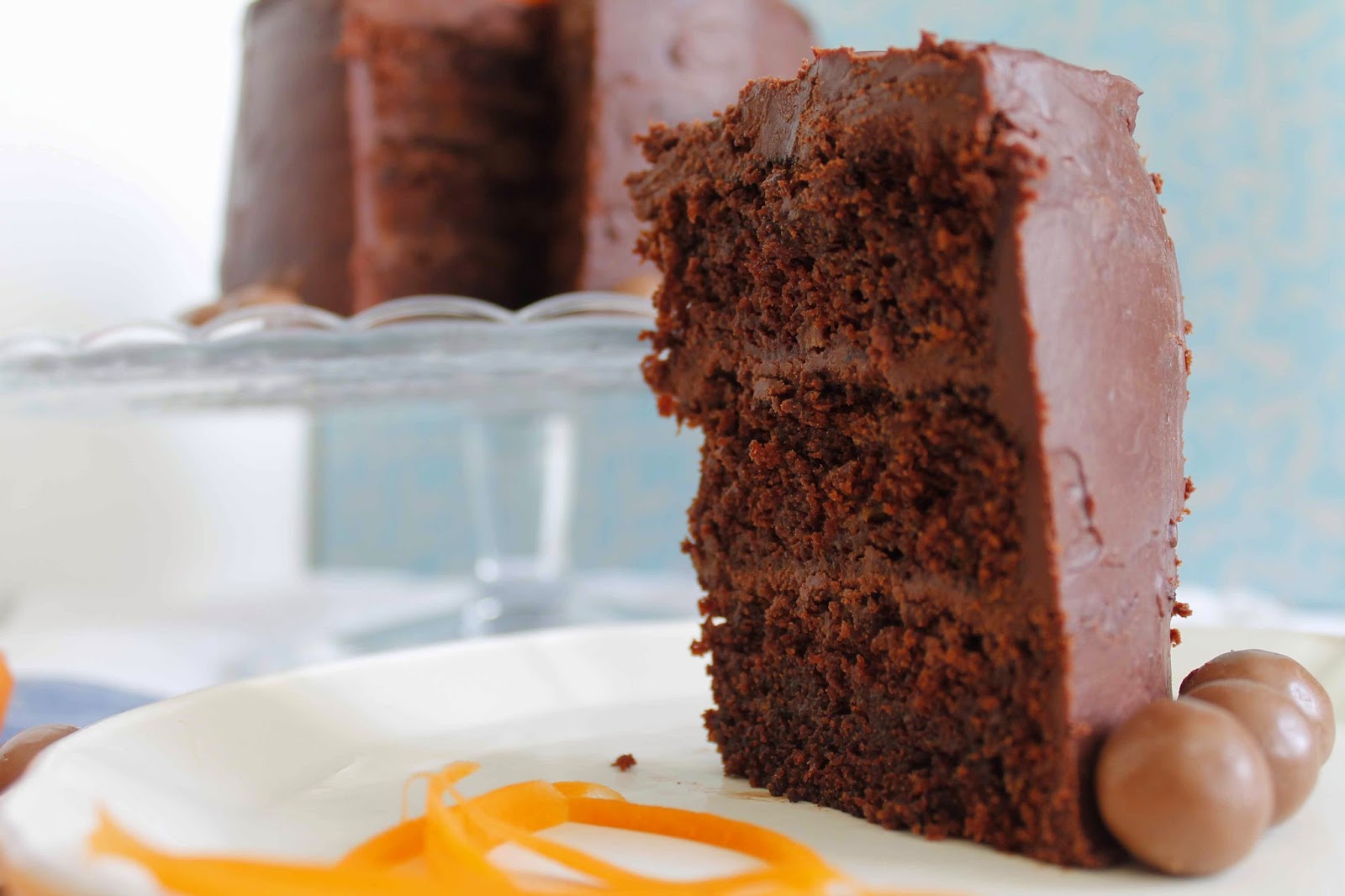 Chocolate zucchini carrot layer cake o Layer cake de chocolate, calabacín y zanahoria