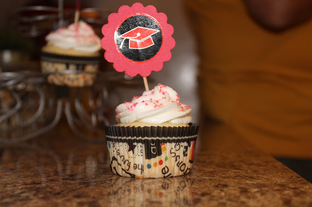 graduation party cupcakes