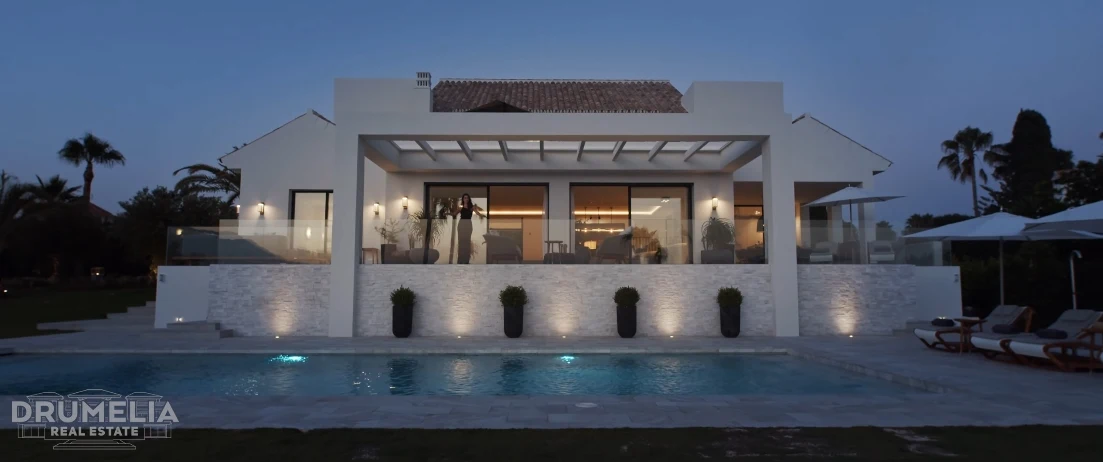 28 Interior Design Photos vs. El Rosario, Marbella East Luxury Villa Tour