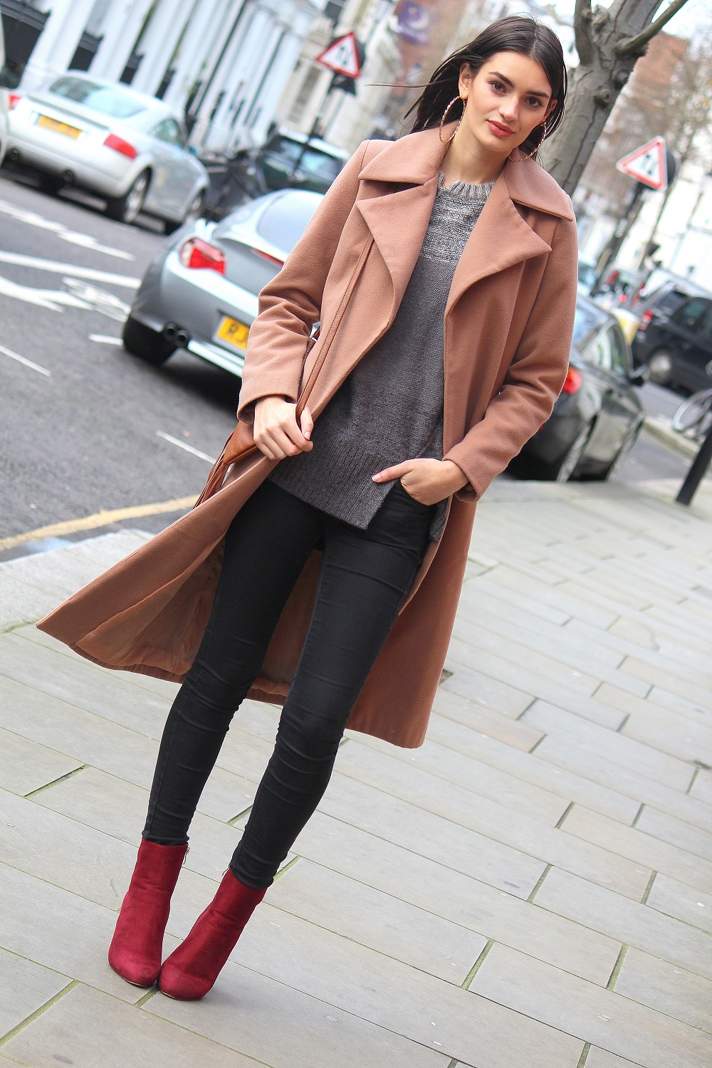 camel coat and burgundy boots worn by peexo fashion blogger