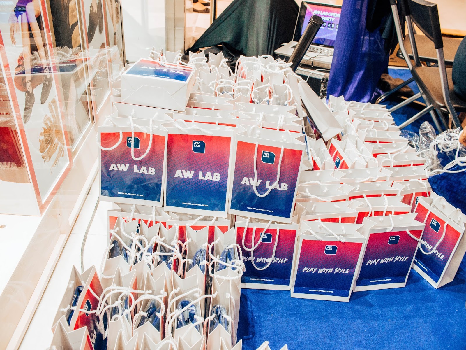 AW LAB opens in Singapore Suntec City MONGABONG