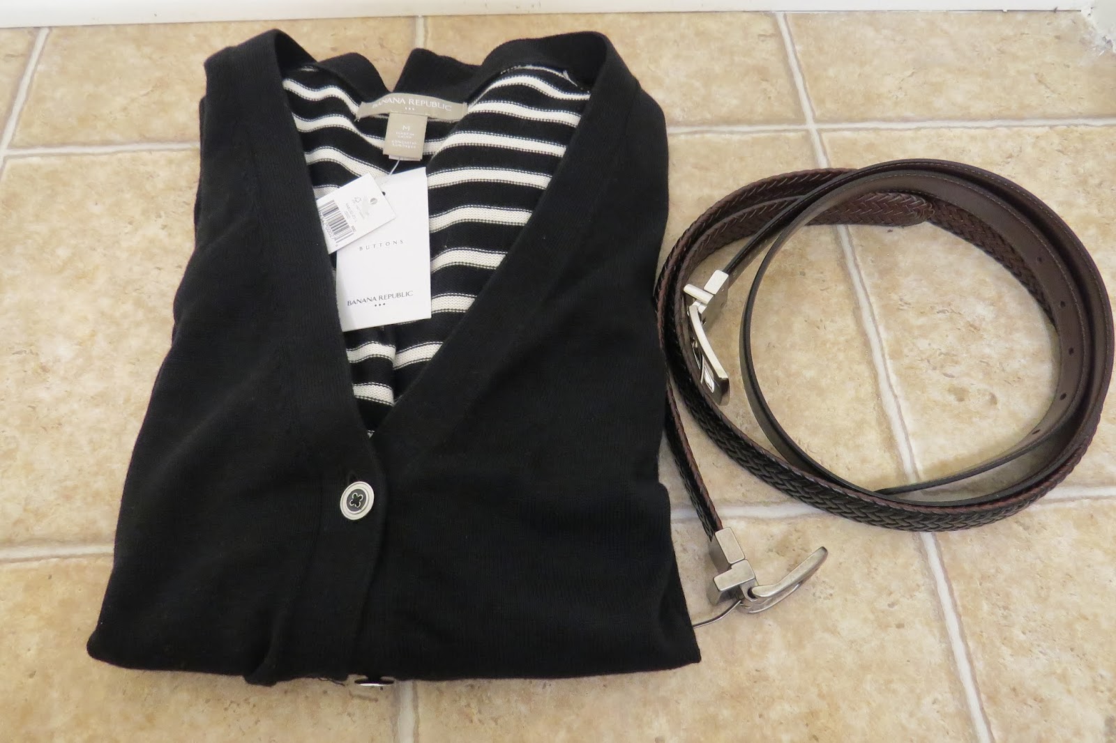 Carlsbad Premium Outlets Haul G.H. Bass, Banana Republic, and Van