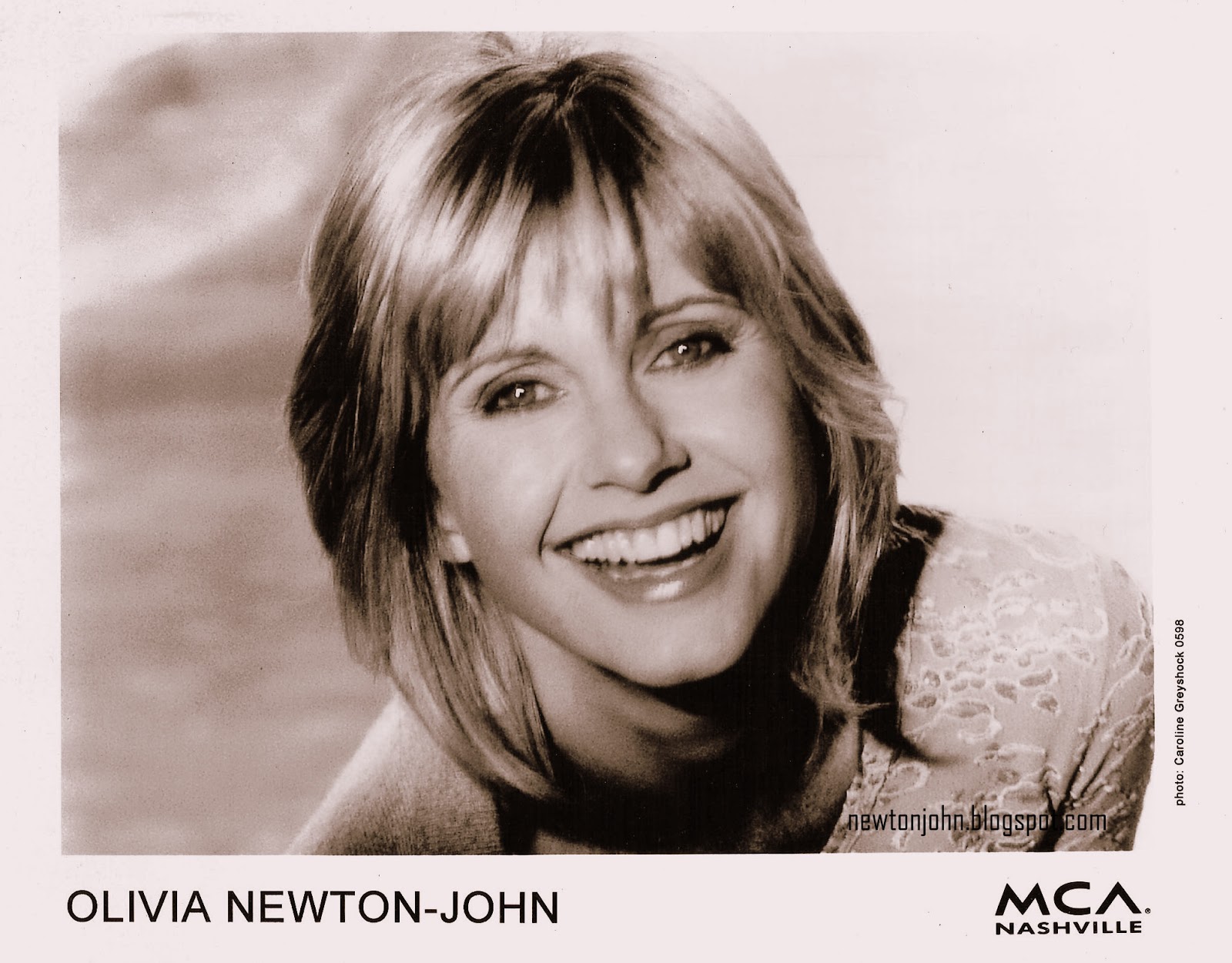 Olivia newton john camel toe