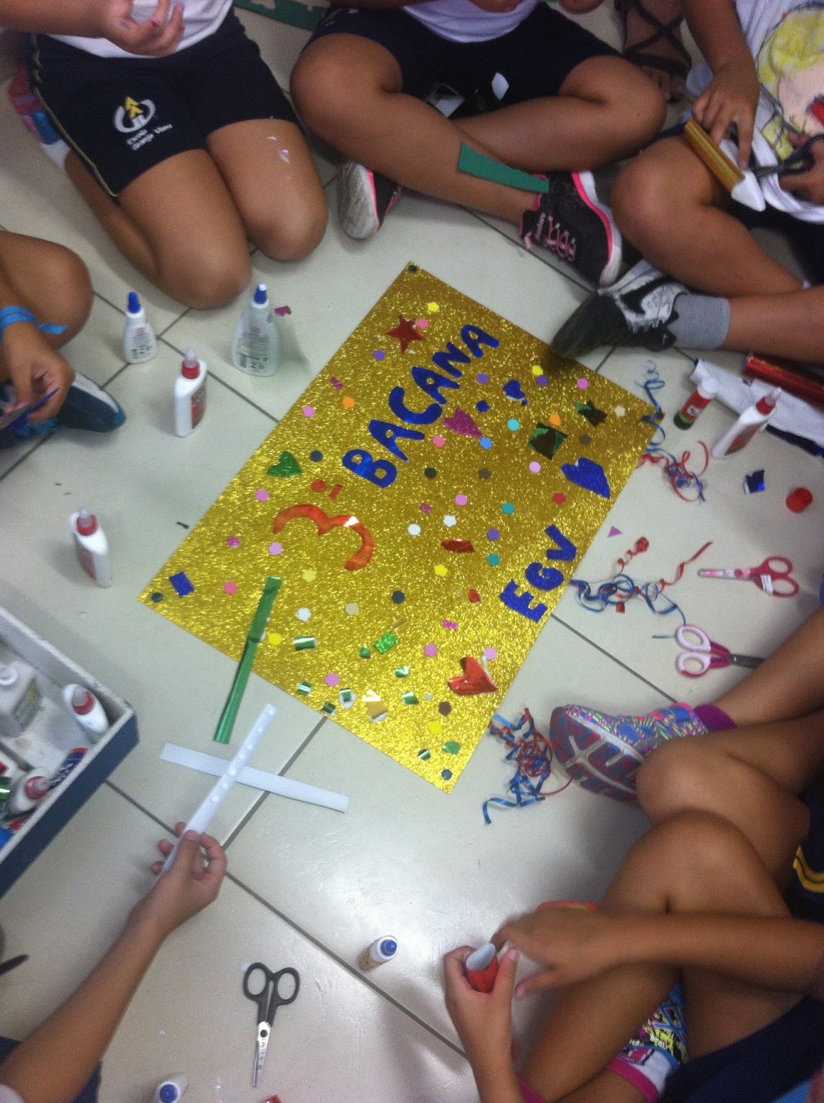 Arte em Contextos ESTANDARTES CARNAVALESCOS