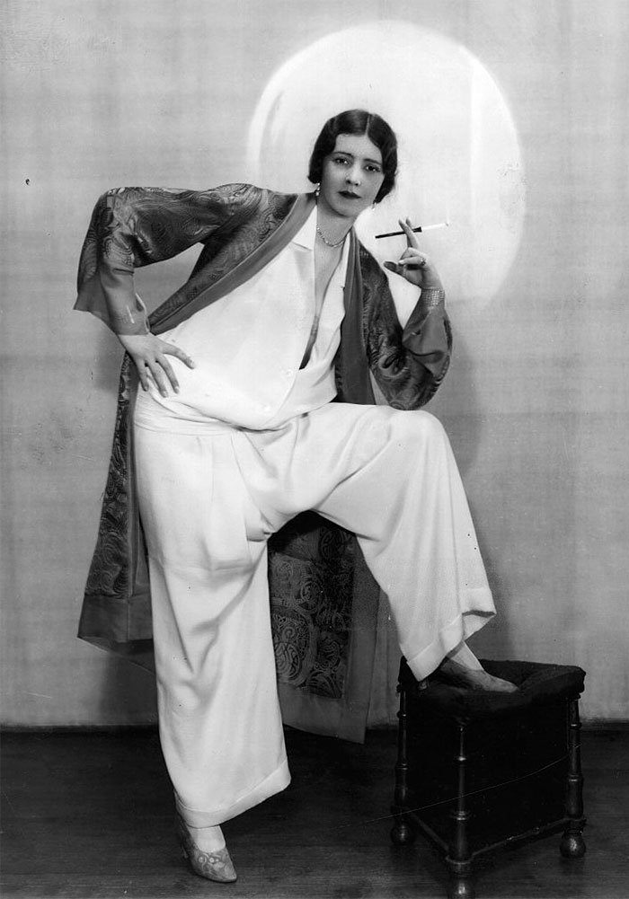 MikeLiveira's Space 1920s Women Fashion Outbreak That Happened Almost
