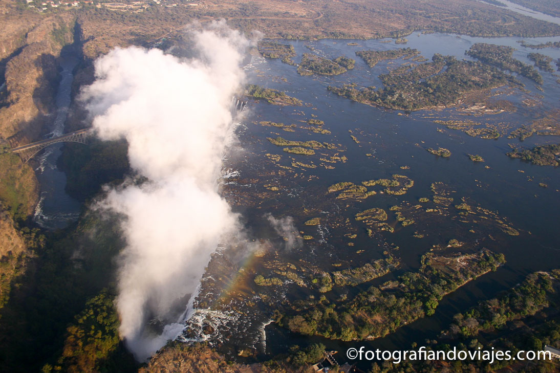 Cataratas Victoria Viaje por Namibia, Botswana y Zimbabwe
