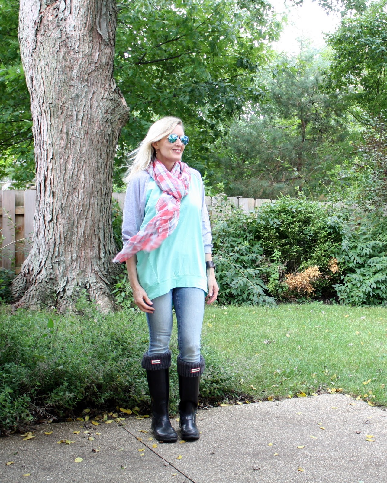 dress up a tunic with a scarf