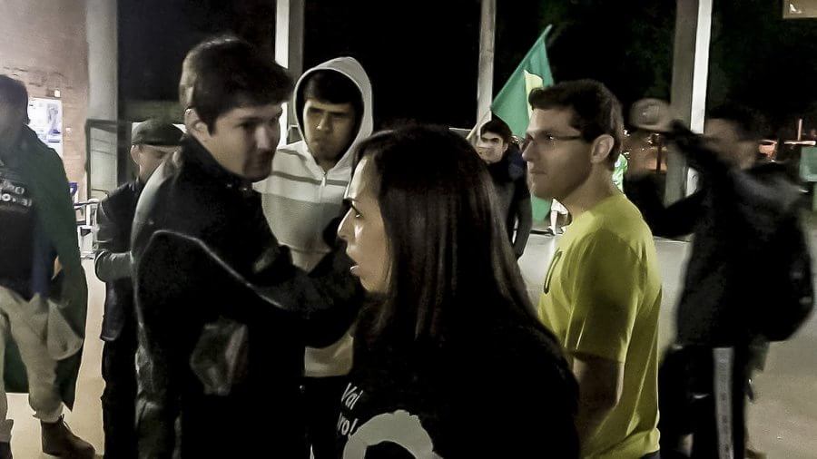 Protesto com ataques homofóbicos e racistas na UnB será investigado Protesto com ataques homofóbicos e racistas na UnB será investigado